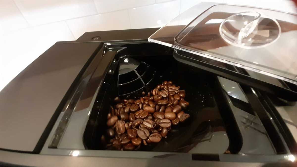 Jura E6 bean hopper